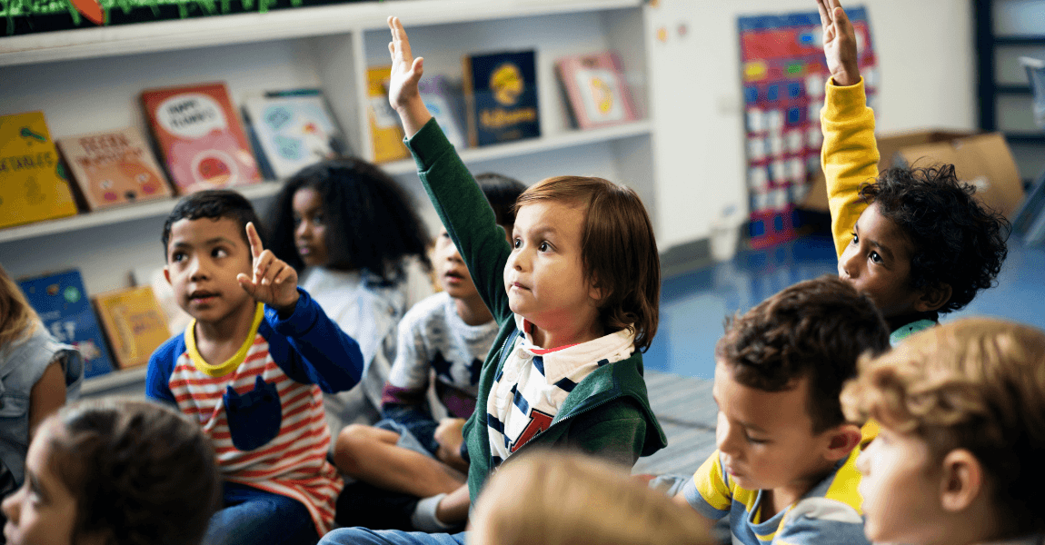 Stoffelijk bijvoeglijk naamwoord uitleggen aan je kind